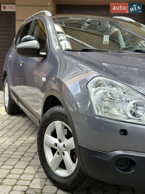 Позашляховик / Кросовер Nissan Qashqai+2 2009 в Івано-Франківську