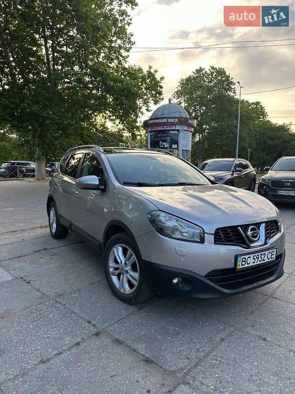 Внедорожник / Кроссовер Nissan Qashqai+2 2010 в Львове фото 2 Внедорожник / Кроссовер Nissan Qashqai+2 2010 в Львове