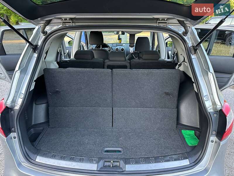 Внедорожник / Кроссовер Nissan Qashqai+2 2010 в Львове фото 6 Внедорожник / Кроссовер Nissan Qashqai+2 2010 в Львове