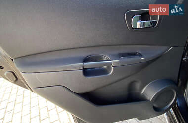 Внедорожник / Кроссовер Nissan Qashqai+2 2012 в 