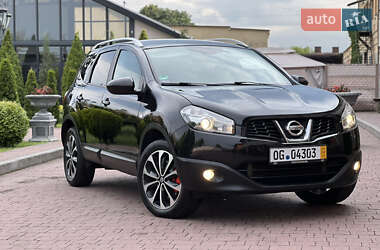 Внедорожник / Кроссовер Nissan Qashqai+2 2011 в 