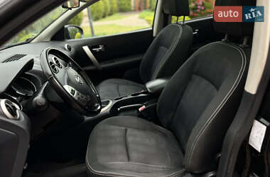 Внедорожник / Кроссовер Nissan Qashqai+2 2011 в 