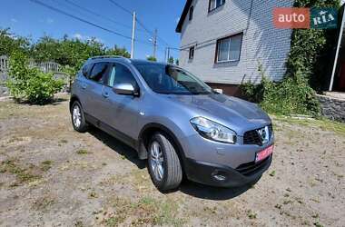 Внедорожник / Кроссовер Nissan Qashqai+2 2011 в 