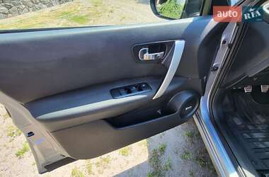 Внедорожник / Кроссовер Nissan Qashqai+2 2011 в 