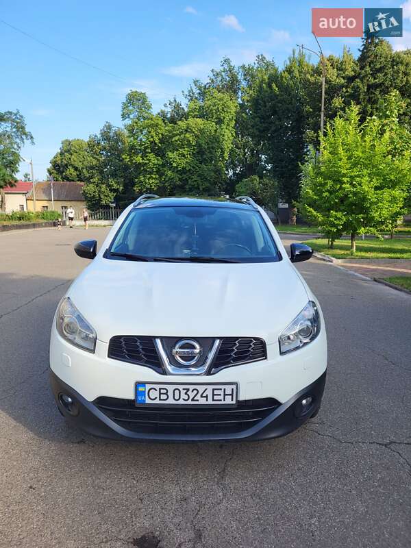 Позашляховик / Кросовер Nissan Qashqai+2 2011 в Чернігові фото 9 Позашляховик / Кросовер Nissan Qashqai+2 2011 в Чернігові