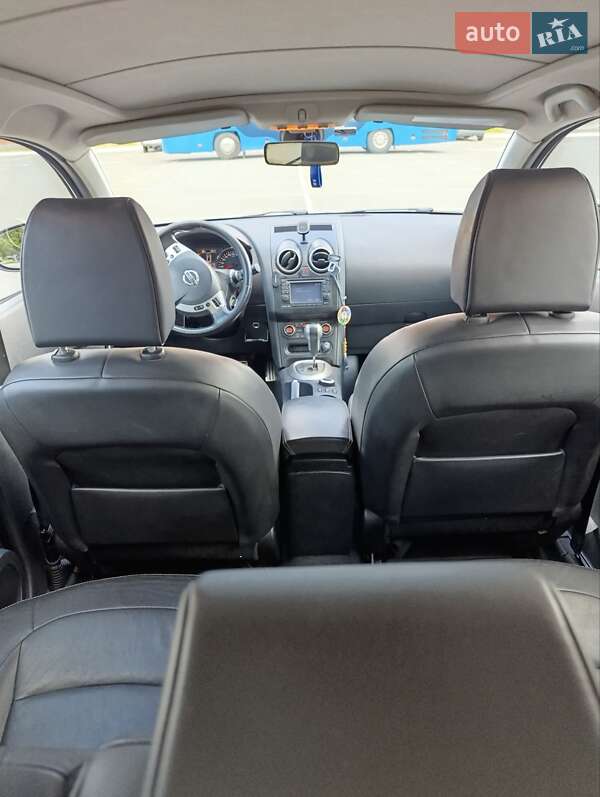 Внедорожник / Кроссовер Nissan Qashqai+2 2010 в Киеве