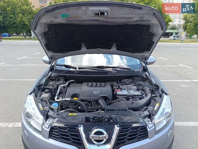 Внедорожник / Кроссовер Nissan Qashqai+2 2010 в Киеве
