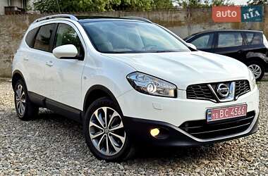 Позашляховик / Кросовер Nissan Qashqai+2 2010 в Стрию