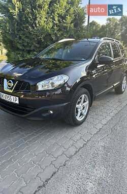 Внедорожник / Кроссовер Nissan Qashqai+2 2011 в Ровно