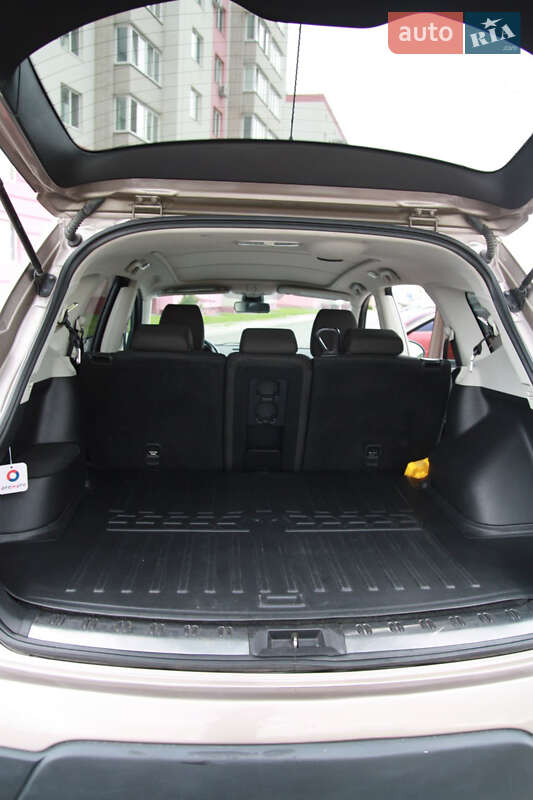 Позашляховик / Кросовер Nissan Qashqai+2 2010 в Вінниці фото 9 Позашляховик / Кросовер Nissan Qashqai+2 2010 в Вінниці