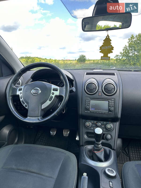 Внедорожник / Кроссовер Nissan Qashqai+2 2012 в Белогородке