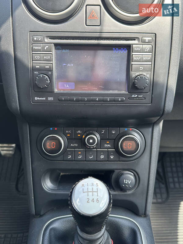 Внедорожник / Кроссовер Nissan Qashqai+2 2012 в Белогородке