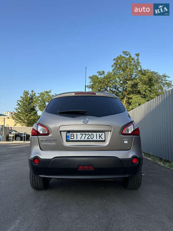 Внедорожник / Кроссовер Nissan Qashqai+2 2013 в Полтаве