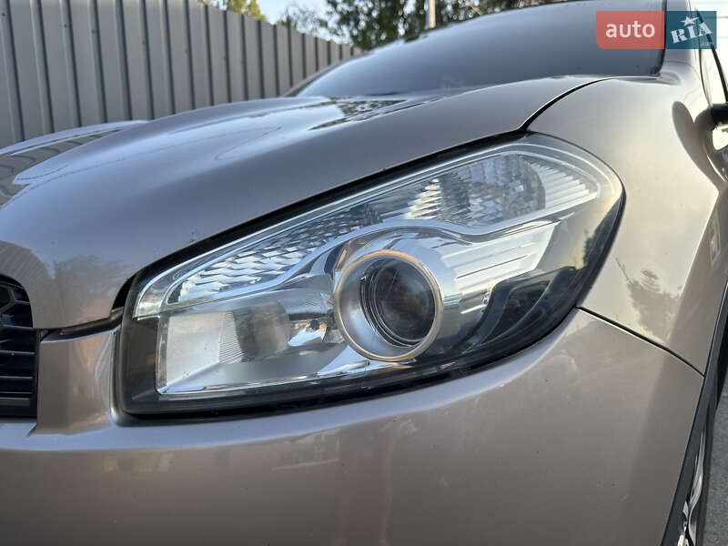 Внедорожник / Кроссовер Nissan Qashqai+2 2013 в Полтаве