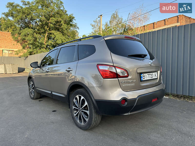 Внедорожник / Кроссовер Nissan Qashqai+2 2013 в Полтаве