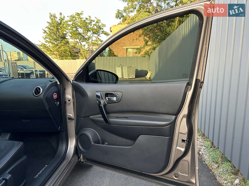 Внедорожник / Кроссовер Nissan Qashqai+2 2013 в Полтаве