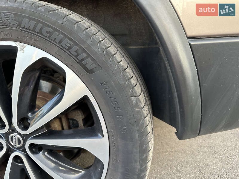 Внедорожник / Кроссовер Nissan Qashqai+2 2013 в Полтаве