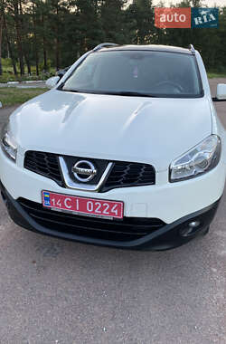 Внедорожник / Кроссовер Nissan Qashqai+2 2012 в Звягеле