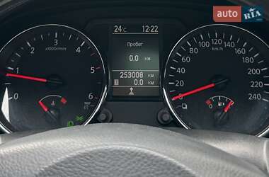 Внедорожник / Кроссовер Nissan Qashqai+2 2013 в 