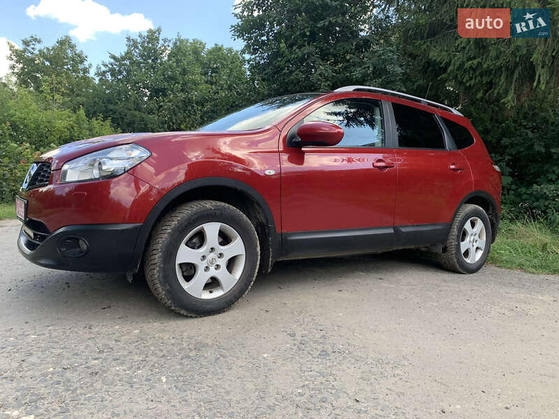 Внедорожник / Кроссовер Nissan Qashqai+2 2011 в Луцке