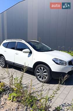 Внедорожник / Кроссовер Nissan Qashqai+2 2011 в Хмельницком