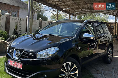 Внедорожник / Кроссовер Nissan Qashqai+2 2011 в Ахтырке