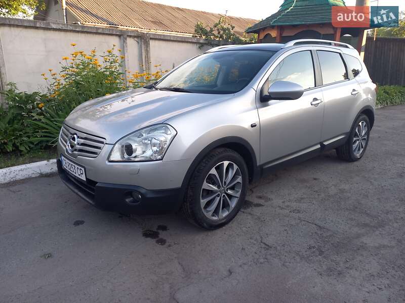 Внедорожник / Кроссовер Nissan Qashqai+2 2009 в Новгород-Северском