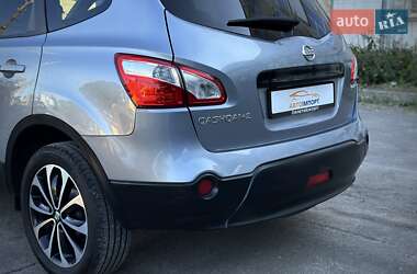 Внедорожник / Кроссовер Nissan Qashqai+2 2012 в 