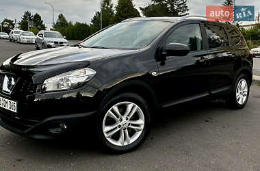 Внедорожник / Кроссовер Nissan Qashqai+2 2011 в 