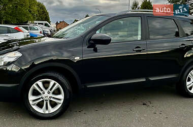 Внедорожник / Кроссовер Nissan Qashqai+2 2011 в 