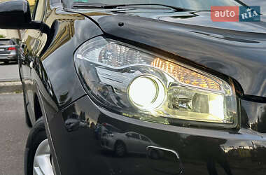 Внедорожник / Кроссовер Nissan Qashqai+2 2011 в 