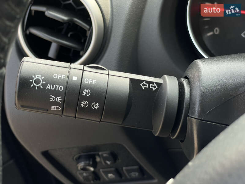 Позашляховик / Кросовер Nissan Qashqai+2 2012 в Бердичеві фото 44 Позашляховик / Кросовер Nissan Qashqai+2 2012 в Бердичеві