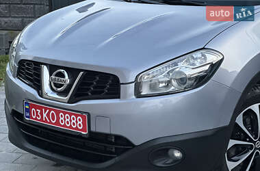 Позашляховик / Кросовер Nissan Qashqai+2 2013 в 