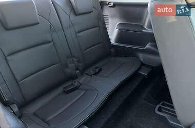 Позашляховик / Кросовер Nissan Qashqai+2 2011 в  фото 26 Позашляховик / Кросовер Nissan Qashqai+2 2011 в