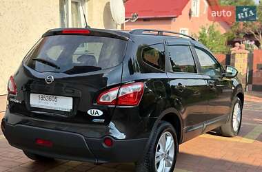 Позашляховик / Кросовер Nissan Qashqai+2 2013 в 