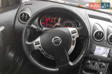 Позашляховик / Кросовер Nissan Qashqai+2 2013 в 
