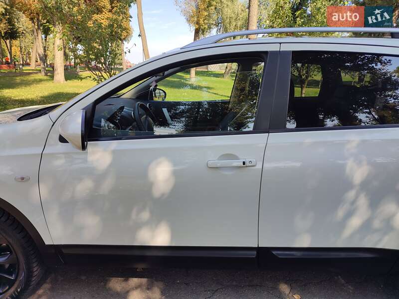 Внедорожник / Кроссовер Nissan Qashqai+2 2010 в Звенигородке фото 26 Внедорожник / Кроссовер Nissan Qashqai+2 2010 в Звенигородке