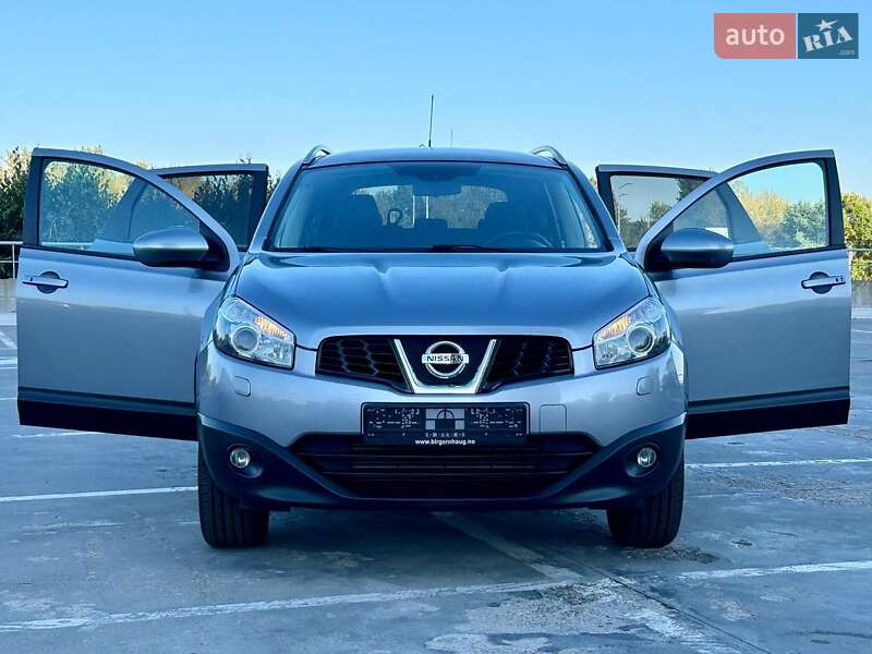 Внедорожник / Кроссовер Nissan Qashqai+2 2012 в Киеве