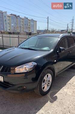 Внедорожник / Кроссовер Nissan Qashqai+2 2010 в Виннице