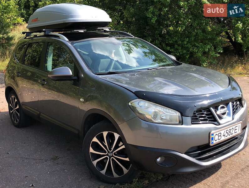 Nissan Qashqai+2 2011