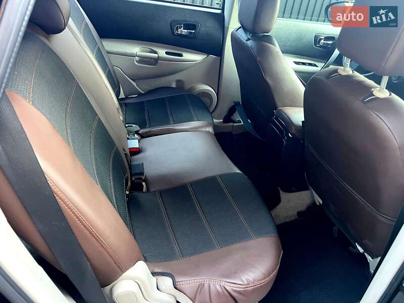 Позашляховик / Кросовер Nissan Qashqai+2 2010 в Ратному