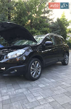 Внедорожник / Кроссовер Nissan Qashqai+2 2012 в 