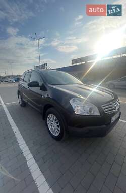 Внедорожник / Кроссовер Nissan Qashqai+2 2009 в 