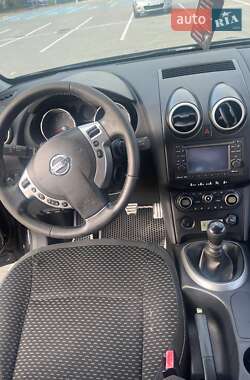 Внедорожник / Кроссовер Nissan Qashqai+2 2009 в 