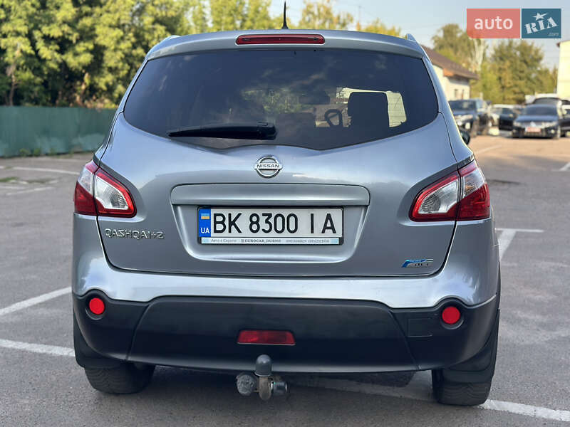 Позашляховик / Кросовер Nissan Qashqai+2 2010 в Дубні