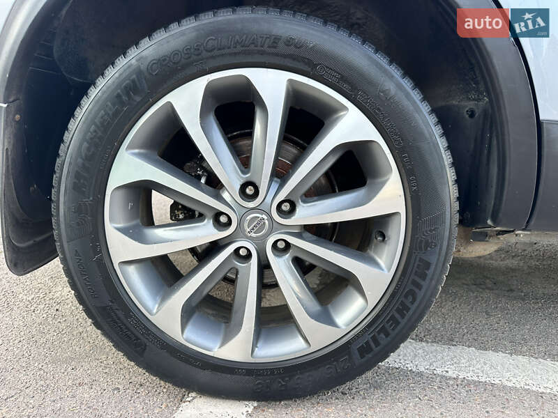 Позашляховик / Кросовер Nissan Qashqai+2 2010 в Дубні