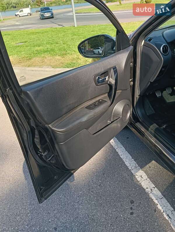 Внедорожник / Кроссовер Nissan Qashqai+2 2013 в Виннице фото 36 Внедорожник / Кроссовер Nissan Qashqai+2 2013 в Виннице