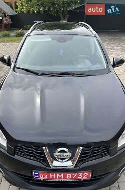 Внедорожник / Кроссовер Nissan Qashqai+2 2012 в 