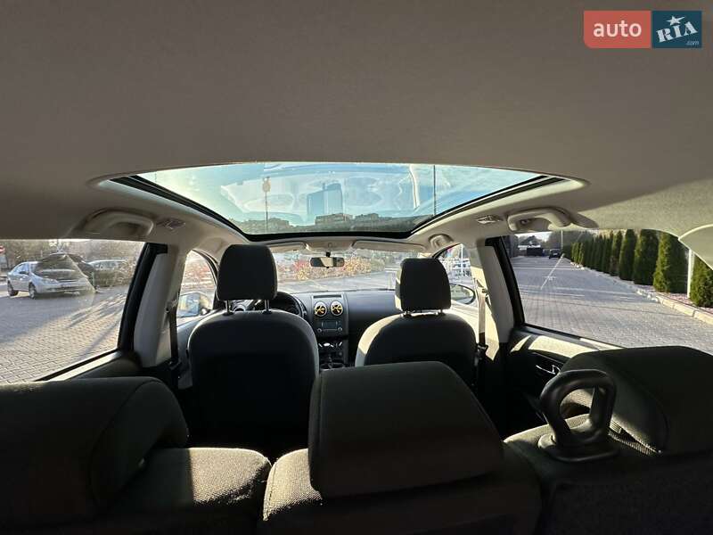 Внедорожник / Кроссовер Nissan Qashqai+2 2013 в Хмельницком