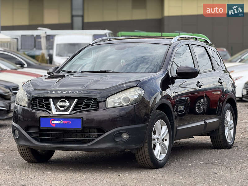 Внедорожник / Кроссовер Nissan Qashqai+2 2010 в Киеве